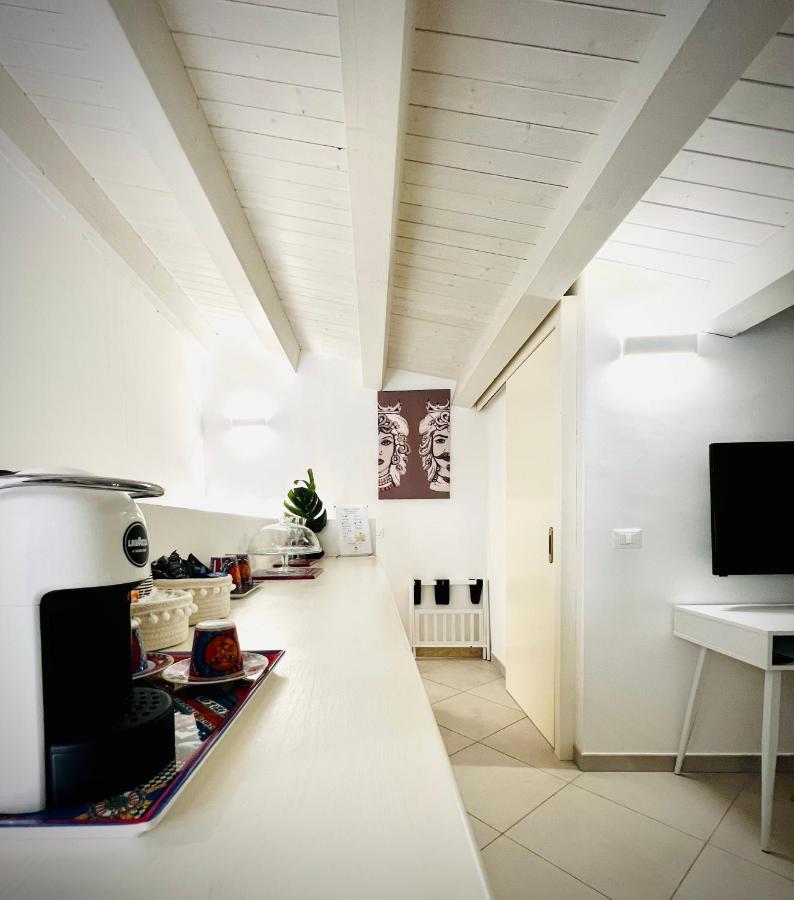 Rooms 153 Principe Umberto Noto Exteriör bild